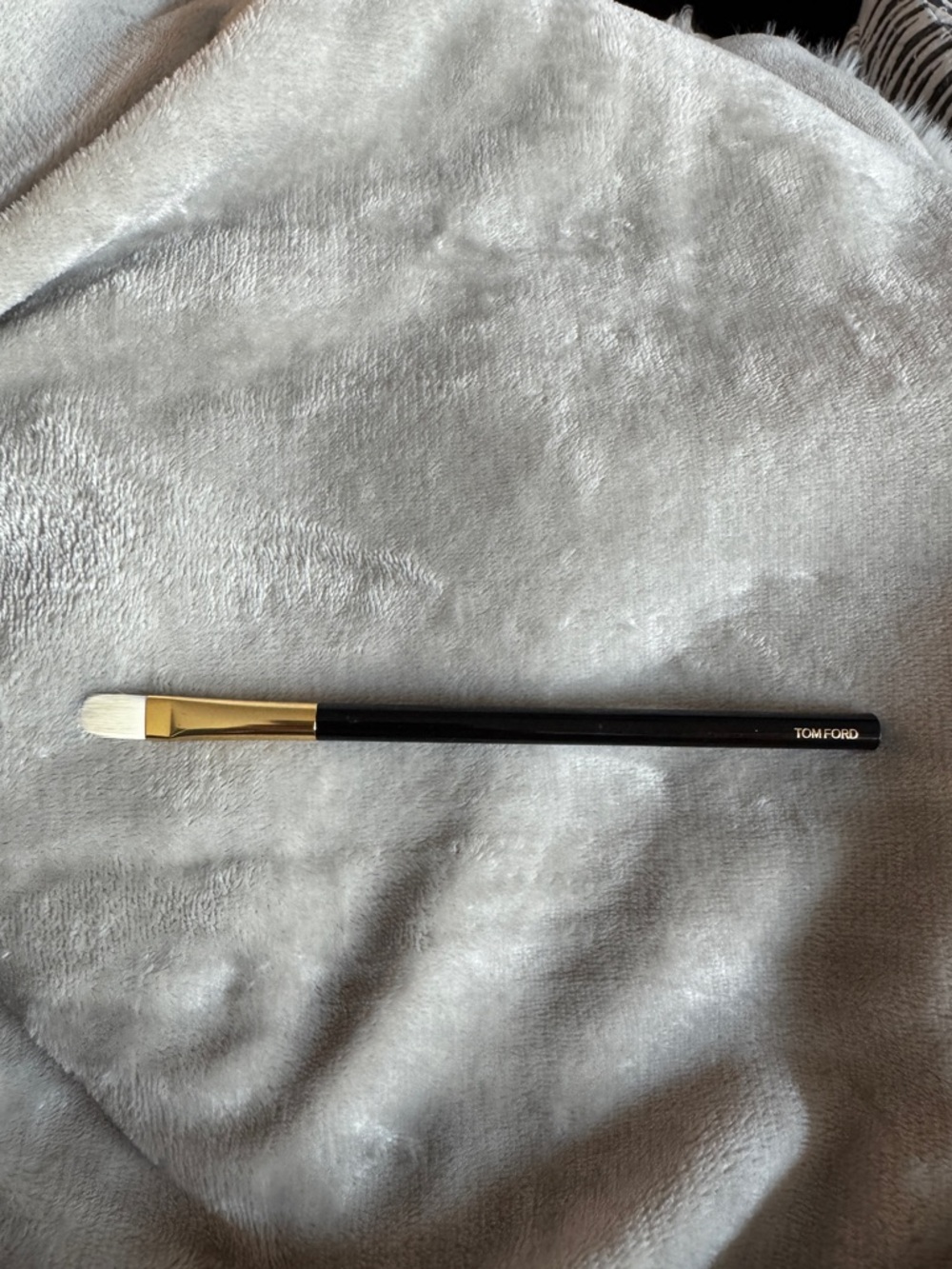 *NEW* - TOM FORD Eye Shadow/Concealer Makeup Brush #03